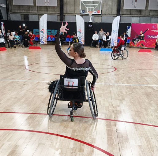 В Тюмени стартовал чемпионат по танцам на колясках